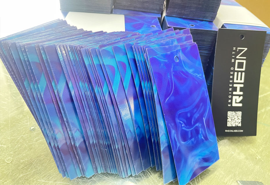 能否幫我設計稿件？